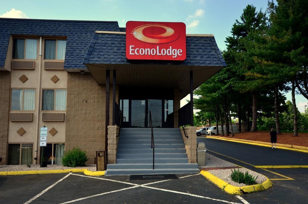 Econo Lodge Milldale - Southington Εξωτερικό φωτογραφία