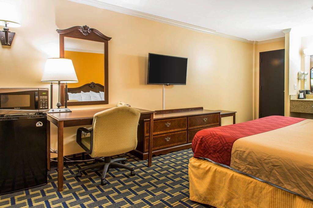 Econo Lodge Milldale - Southington Εξωτερικό φωτογραφία