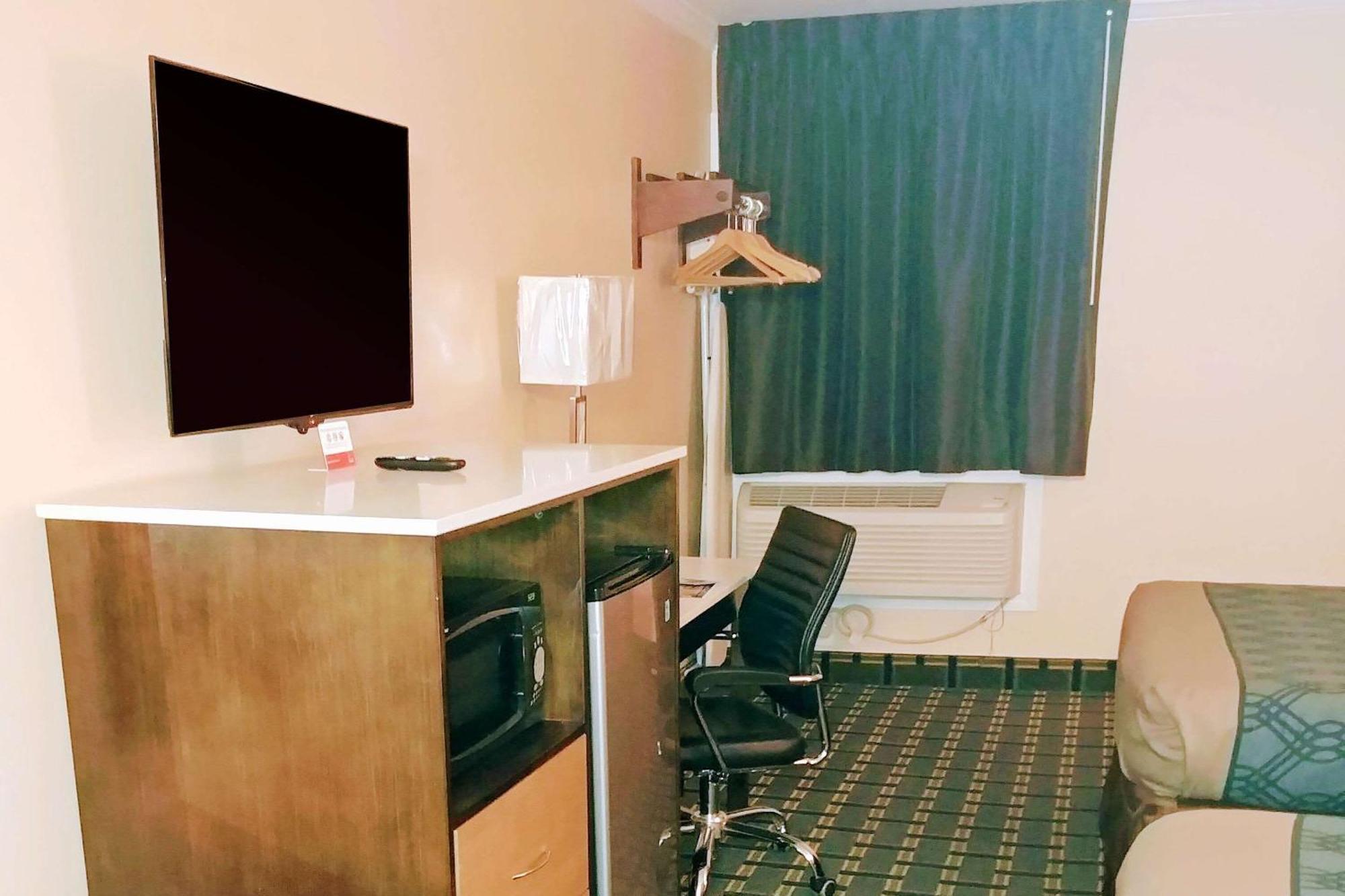 Econo Lodge Milldale - Southington Εξωτερικό φωτογραφία