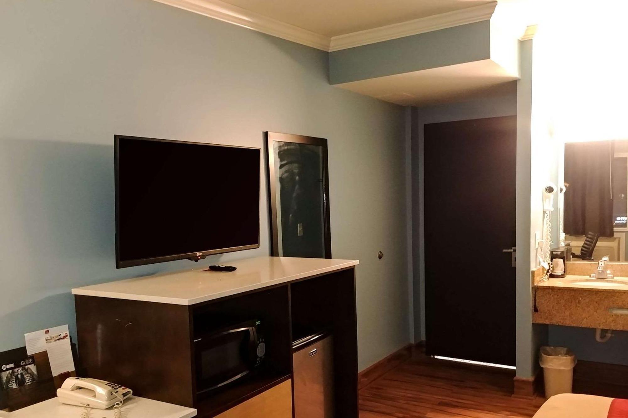 Econo Lodge Milldale - Southington Εξωτερικό φωτογραφία