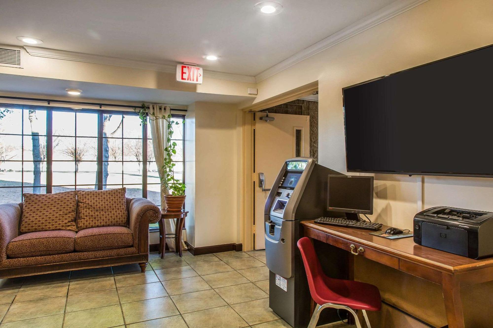 Econo Lodge Milldale - Southington Εξωτερικό φωτογραφία