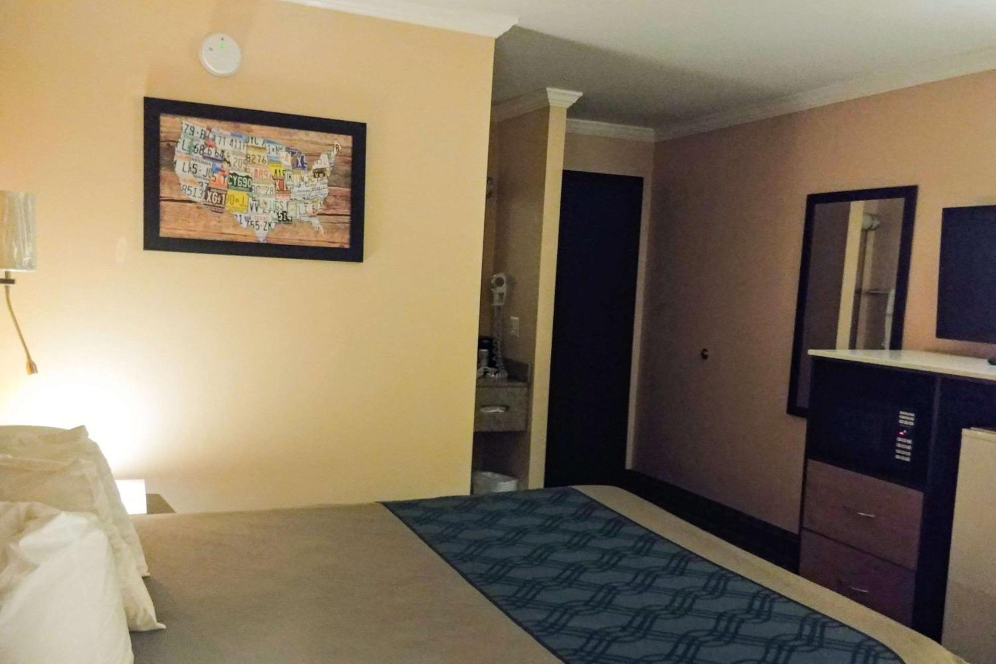 Econo Lodge Milldale - Southington Εξωτερικό φωτογραφία