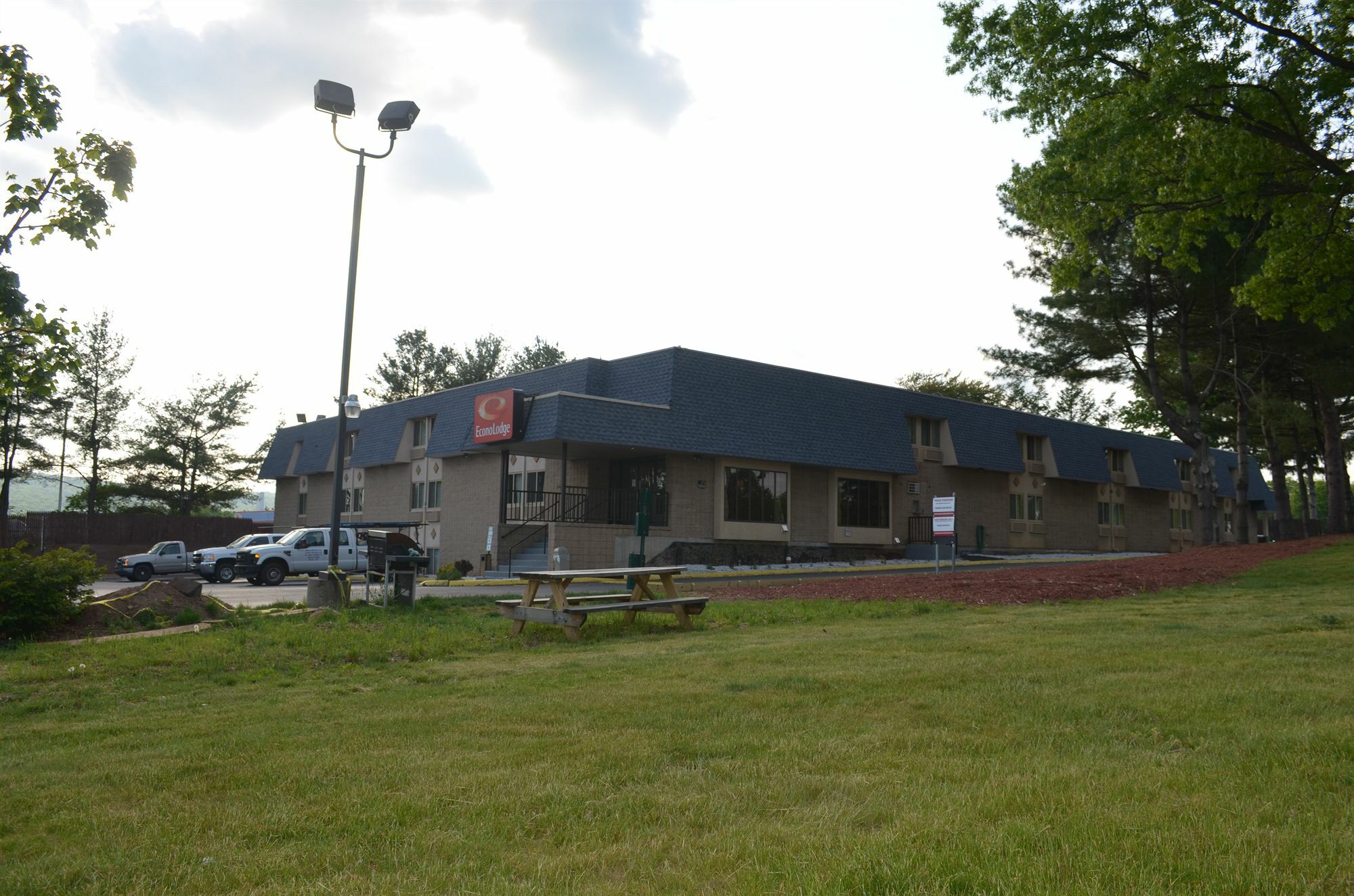 Econo Lodge Milldale - Southington Εξωτερικό φωτογραφία